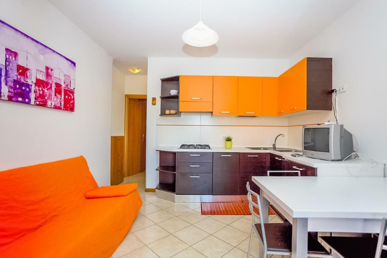 Del Sol Villa Бибионе Екстериор снимка